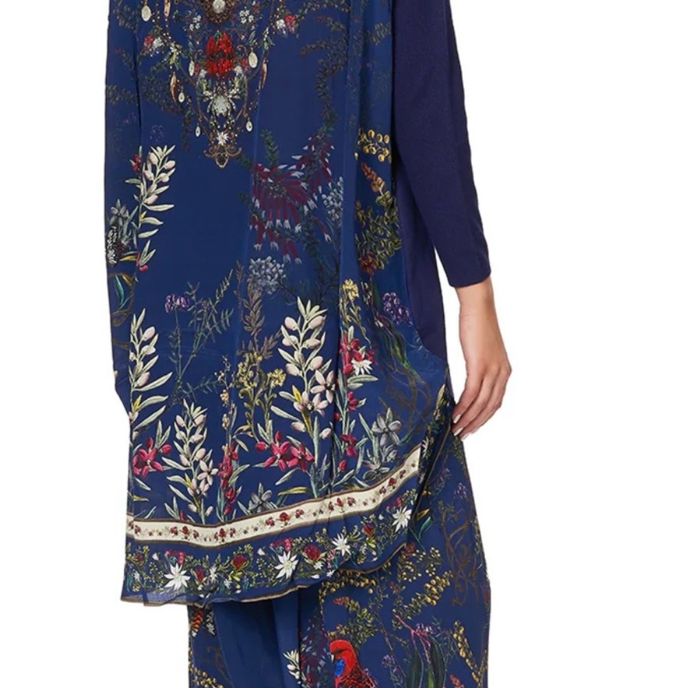 Camilla Deep Blue Jumper with Bird Print - Picture 4 of 6